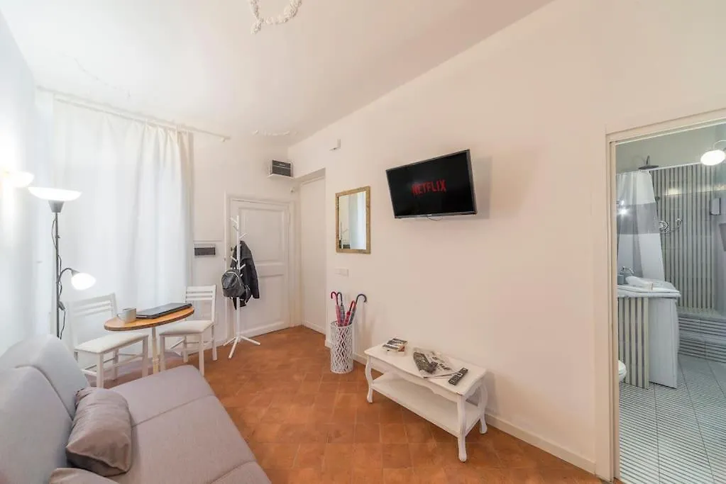 Apartment Ferienwohnung Trevi Domus Avignonesi Rom